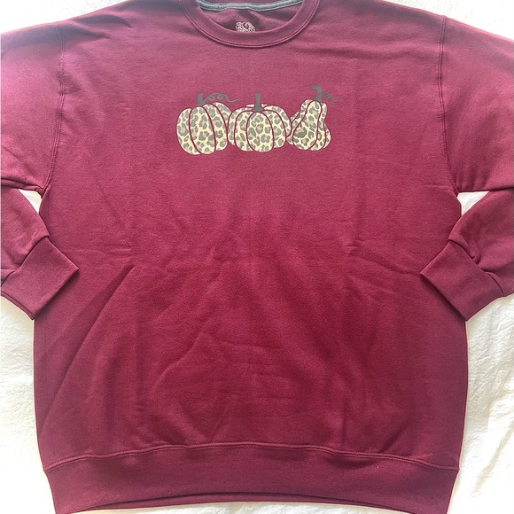 Cheetah Pumpkin Crewneck - Picture 4 of 4